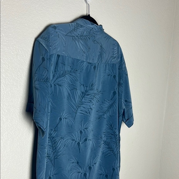 Blue Leaf Print Button-Up Shirt - Picture 12 of 14